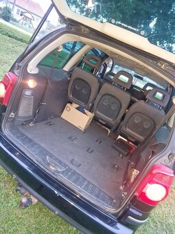 Vw sharan 1.9 tdi 85kw 7 miestni - 7