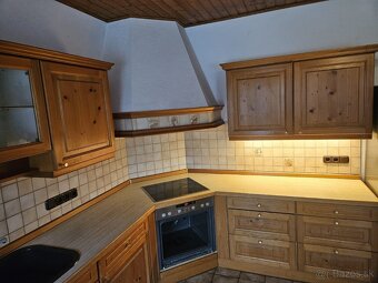 Masívna kuchynská linka z Nemecka so spotrebičmi - 7