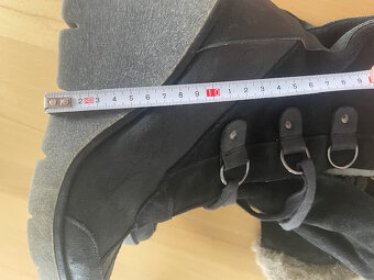 Predám kvalitné zimné kožené topánky Bronx, veľkosť 41 - 7