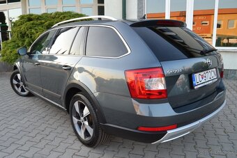 ŠKODA OCTAVIA COMBI SCOUT III 2.0 TDI, KOŽA, ŤAŽNÉ, WEBASTO - 7