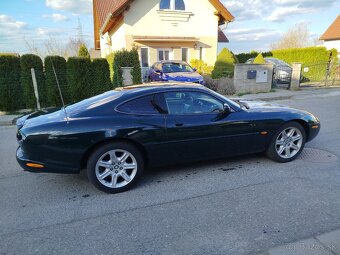 Jaguár XK8 4.0i v8 - 7