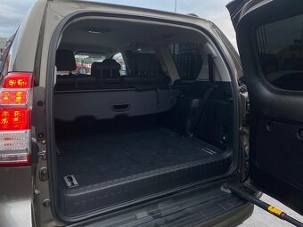 Toyota Land Cruiser 2.8 D-4D Executive A/T - 7