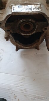 Predam Rotax reform nahradne diely - 7