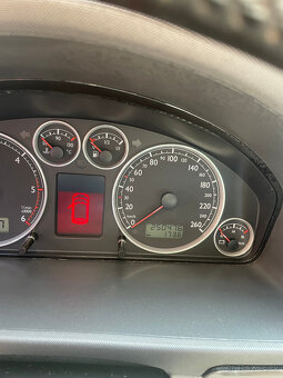 Volkswagen Sharan 2,0 TDI - 7
