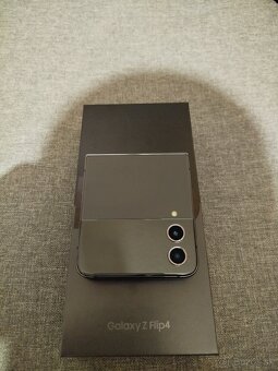 Predám Samsung z Flip 4 8/256GB - 7