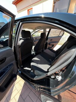 Predám Hyundai accent - 7