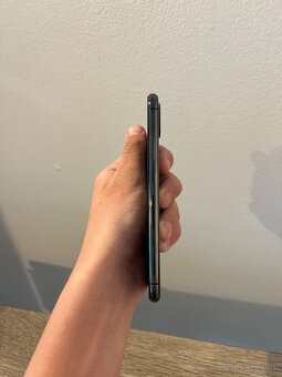 iPhone Xs 256 GBSpace Gray Výborný stav s krabicou - 7