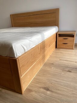 Manželská dubová posteľ 180×200 cm - 7