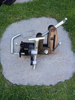 ZAVES NA MALOTRAKTOR - guľa + agzat - 7