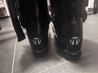 SET Lyže HEAD a lyžiarky TECNICA - 7