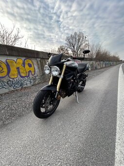 Triumph Street Triple 675 - 7