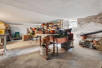 Rodinný dom na predaj vo Vajnoroch s možnosťou ďalšej výstav - 7