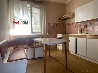 PREDAJ pekný 5 – izbový rodinný dom v obci Černík. 2693 m2. - 7