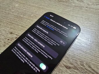 Iphone 14 pro 256gb v super stave bez skrabancekov ci inych - 7