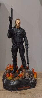 Terminátor : Arnold Schwarzenegger - 7
