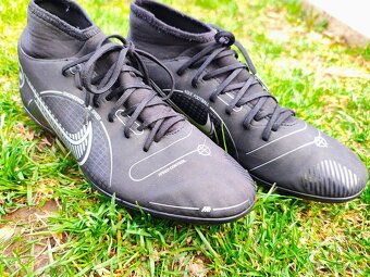 Kopačky Mercurial Superfly 8 Veľkosť 43 - EU - 7