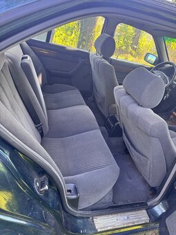 Predám BMW e34 520iA - 7