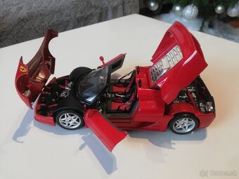 1:18 FERRARI F50 cabrio Bburago cervena - 7