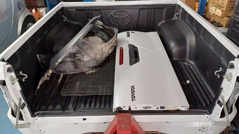 Toyota Hilux 2022-2025 - 7
