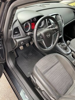 Opel Astra j sports tourer 1.4 turbo 103kw 29000km - 7