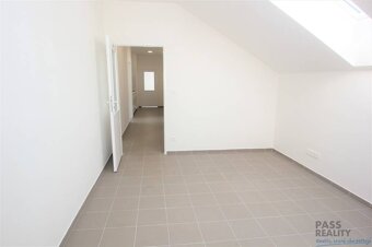 NOVÉ kanc.priestory od 14,74 m2, spolu 105,6m2 - 5 kanc.,Ruž - 7