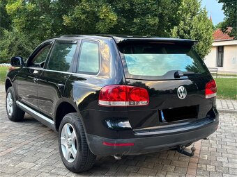Volkswagen Touareg 2.5 - 7