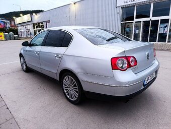 Volkswagen Passat R32 VR6 4x4 3.2 benzín 184kw Automat DSG - 7