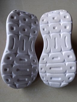 Dievčenské tenisky Adidas 30,31 - 7