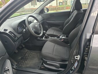 Predám Hyundai i30 cw 1.4 benzín - 7