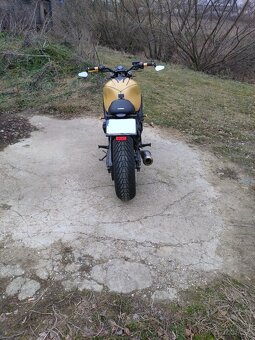 Honda CBR 600 F4 Cafe racer - 7