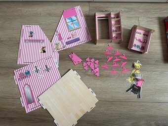 Barbie kartonovy butique - 7