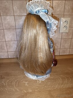 Porcelánová bábika. - 7