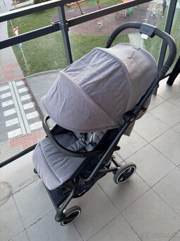 Cybex Eezy S2+ - 7