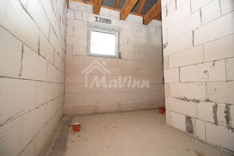 predaj NOVOSTAVBA v obci Rybany s pozem. 835 m² - 7