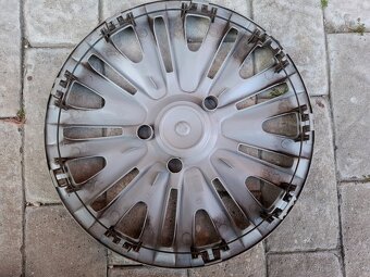 zimná sada VW Group 5x112R15 + original puklice VW - 7