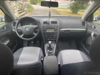 Škoda Octavia II 1.6 75kW, r. 2008 – NOVÁ STK, BEZ KORÓZIE
- 7