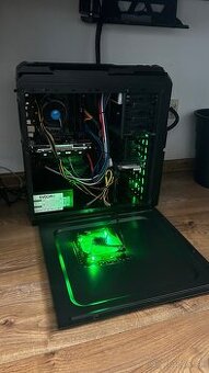 Herny PC + HyperX sluchadla a Studiovy mikrofon - 7