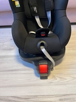 Britax Romer Dualfix M i-size čierna - 7