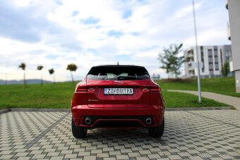 Jaguar E-Pace 2.0 184kW Benzín R-Dynamic AWD A/T,SK vozidlo - 7