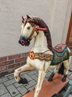 Veľký drevený hupaci koník - 7