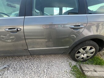 Rozpredám Passat b6 - 7
