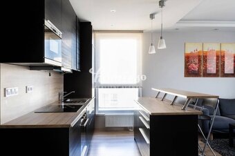 PRENÁJOM moderný 3-izbový byt s garážou, Nitra - Centrum - 7