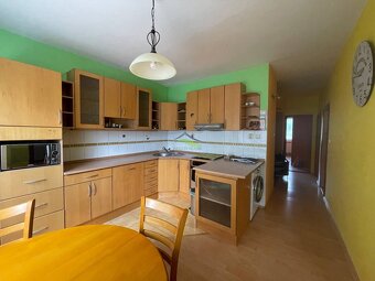 Príjemný veľký 3 izbový byt na Okružnej ulici - 84 m2 - 7
