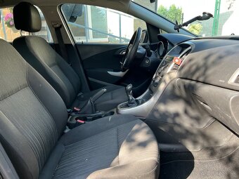 Opel Astra J 1.7 CDTi 2010 - 92 kW (245 000 km) - 7