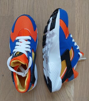 Tenisky Nike Huarache Run 37,5 - 7