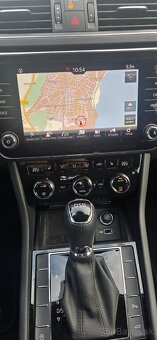 Škoda Superb Combi 1.8 TSI - 7