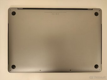 MacBook Pro 15" A1707 | i7 • 16GB • 512GB - 7