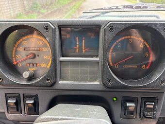 MITSUBISHI PAJERO 1 2.5TD - 7