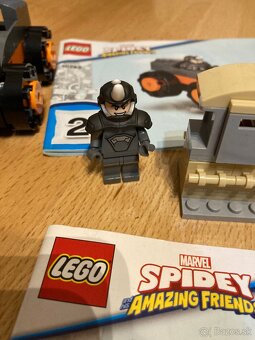 Lego Marvel Spidey amazing friends Hulk vz. Rhino - 7