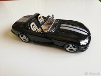 1:18 DODGE Viper - 7